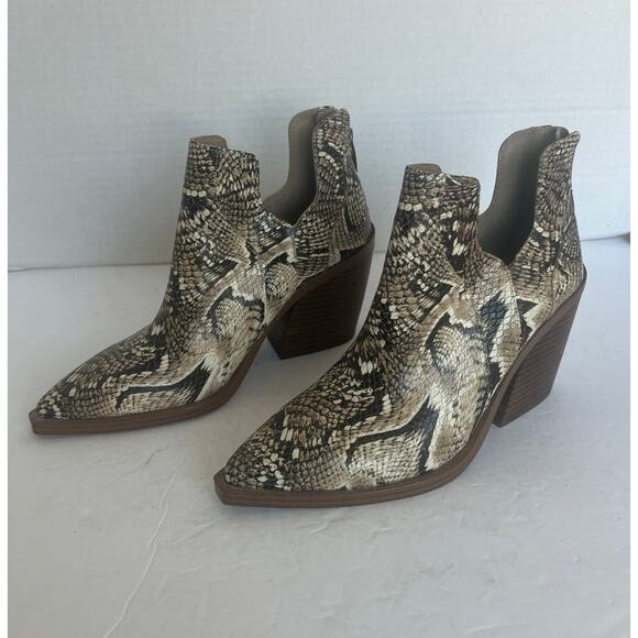 Vince Camuto Western Brown Beige Snake Print Block Heel Pointy Toe Bootie 7.5M - Picture 1 of 10